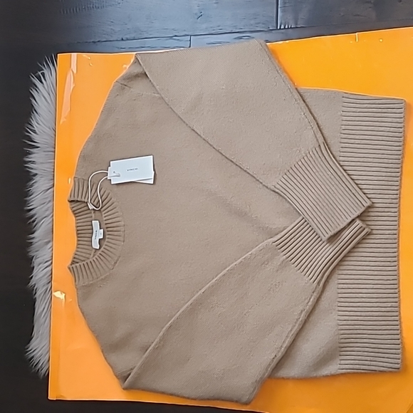 Nwt! Vince wide sleeve crew neck wool and cashmere blend sweater in oak buff - Picture 5 of 10